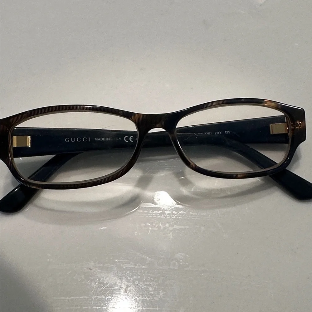 Gucci Blue Temple Tortoiseshell Front presentation Eyeglasses with Gold Logo